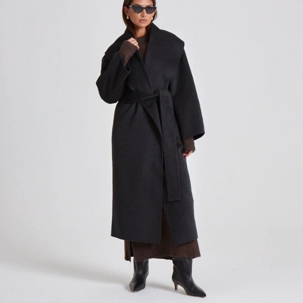 WAT. THE BRAND Robe Coat in Charcoal Size M